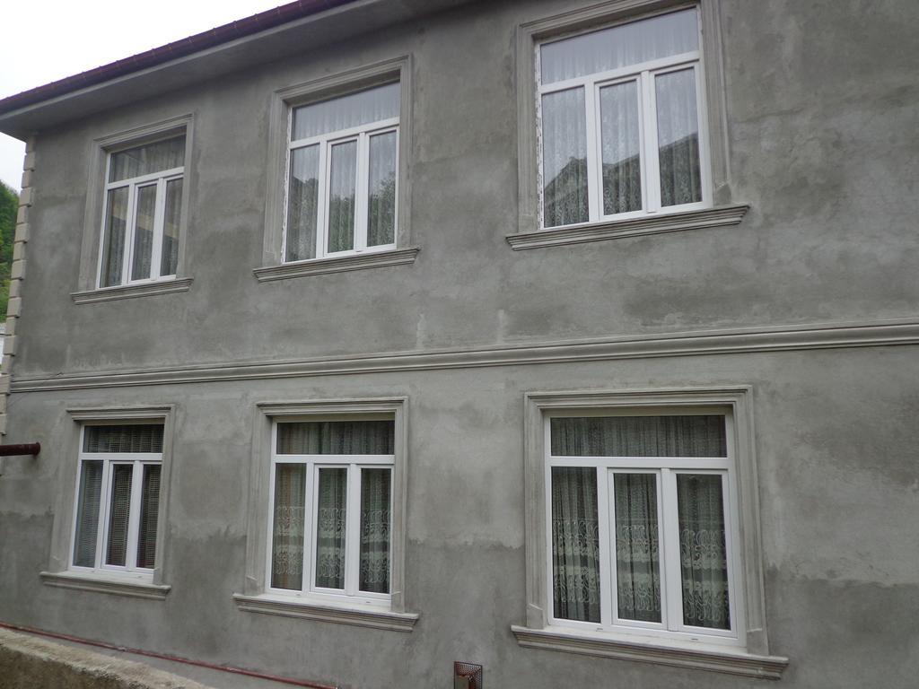Guest House In Sarpi Exterior photo