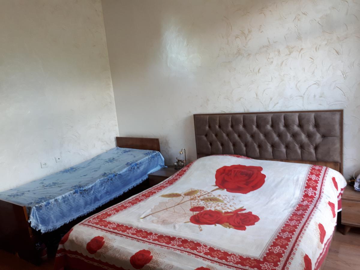 Guest House In Sarpi Exterior photo